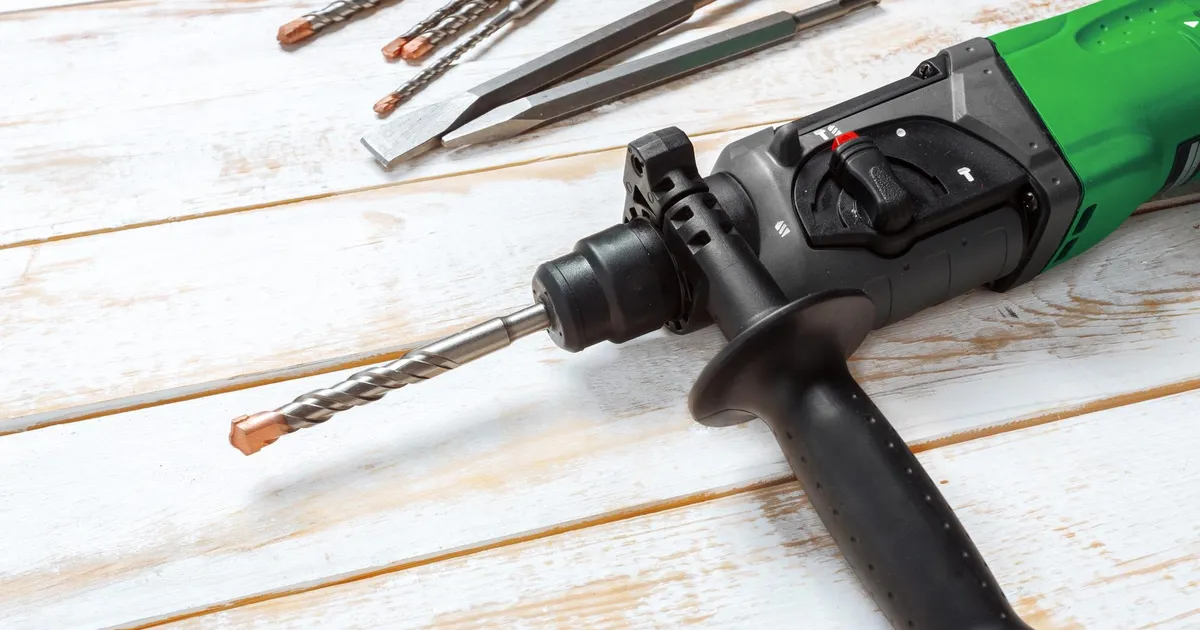 Taladro Percutor o Rotomartillo: Diferencias Claras y Cuándo Usar Cada Uno