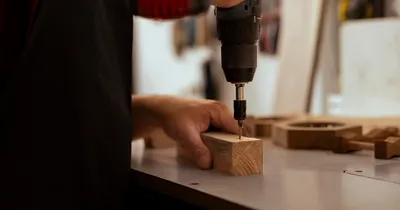 Taladrar Madera Sin Astillar: Brocas y Técnicas 2026